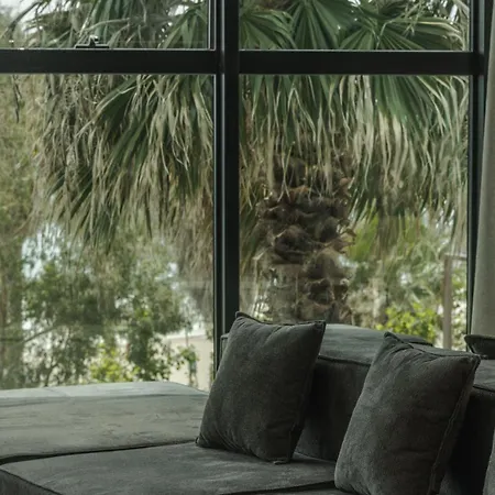 One-bedroom With Sea View No 3